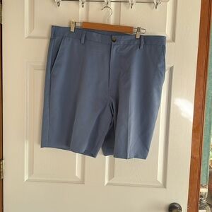 Izod like new shorts